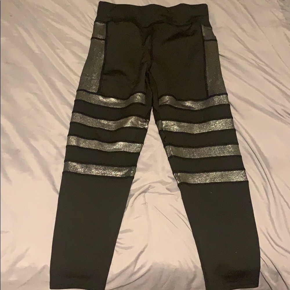 Super cute Fashion Nova leggings!